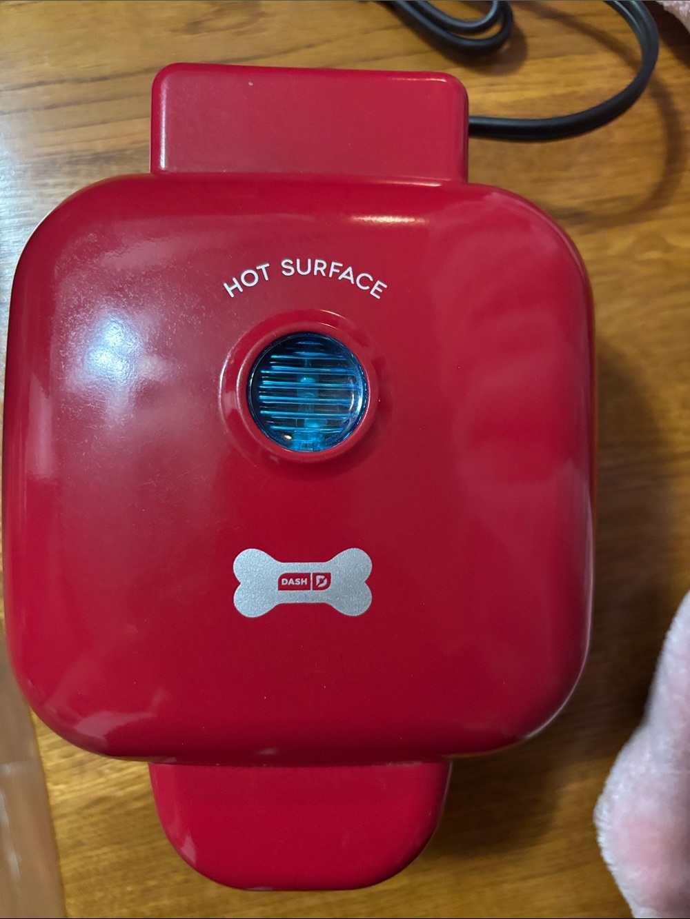 Ash Red Mini Appliance - Compact Kitchen Device